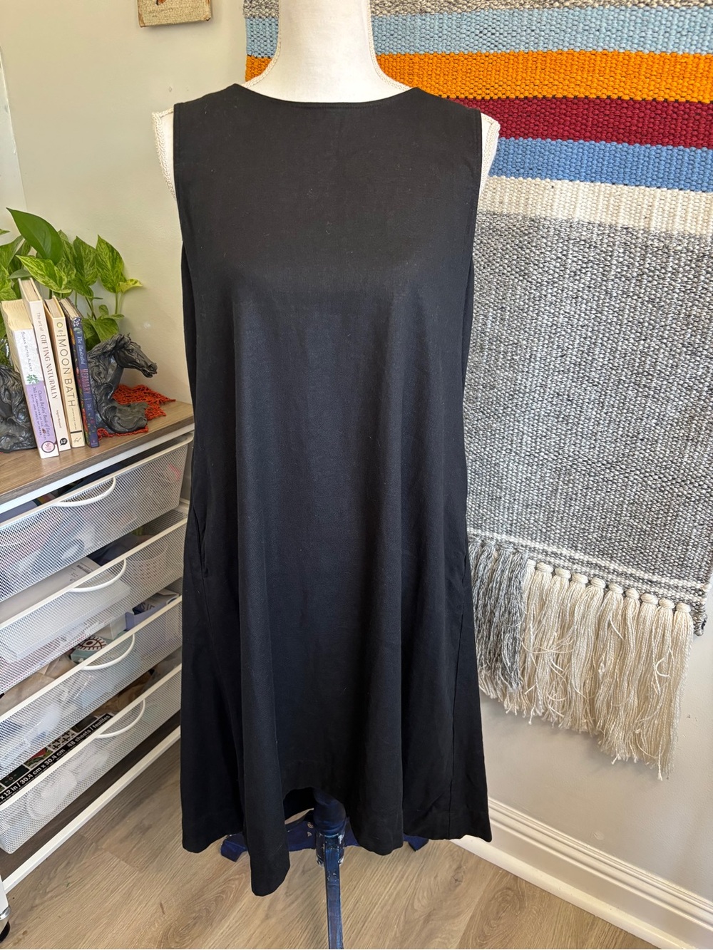 Classic Linen Black Sleeveless A-Line Dress